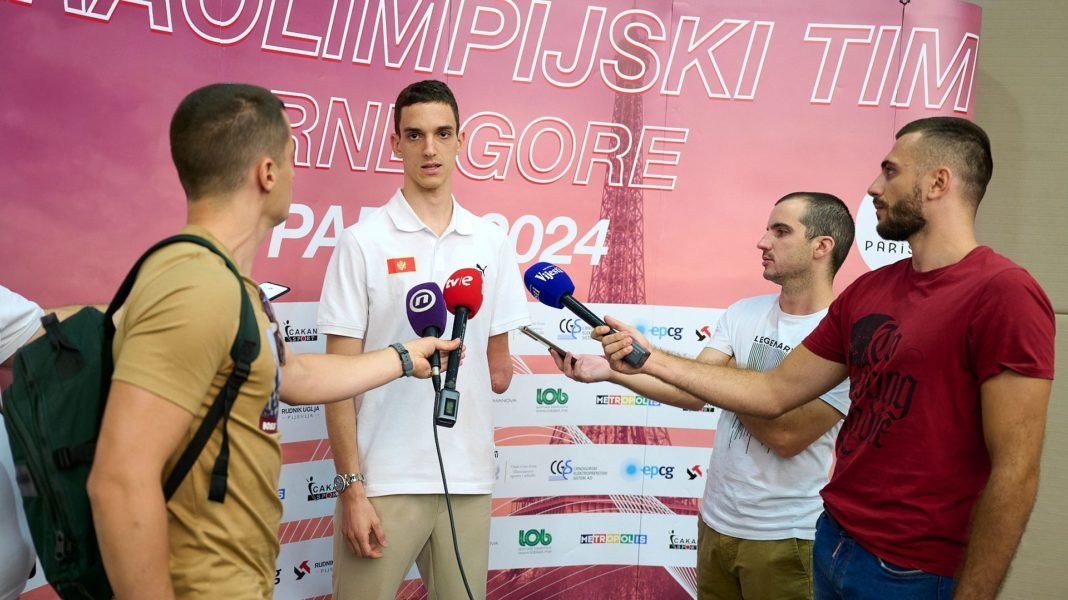 Radović u polufinalu, osigurao medalju u Parizu (VIDEO)