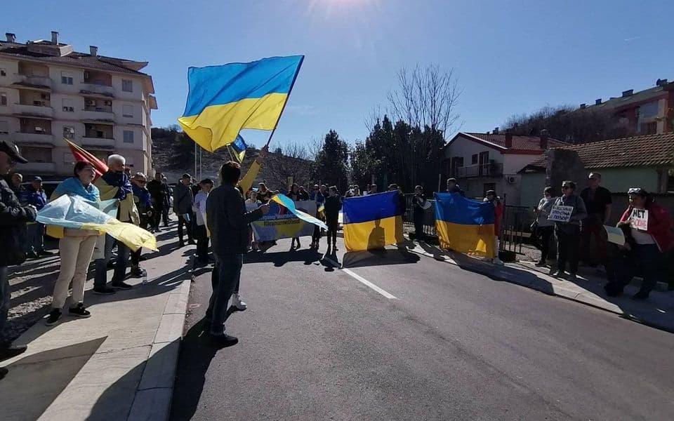 Protest ispred Ambasade Rusije u Podgorici: Stop ruskoj agresiji