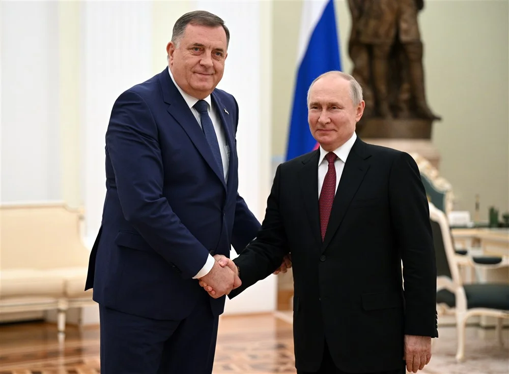 Dodik posjećuje Putina, a Zapad se češlja