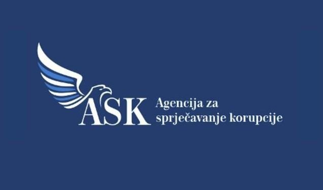 ASK: Predsjednici i članovi radnih tijela obrazovanih od organa vlasti i Vlade nisu javni funkcioneri