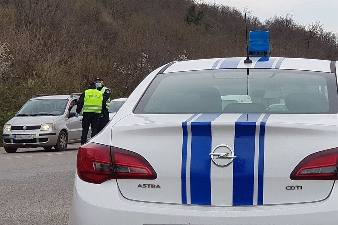 Za 24 sata 13 saobraćajnih nezgoda, poginula jedna osoba