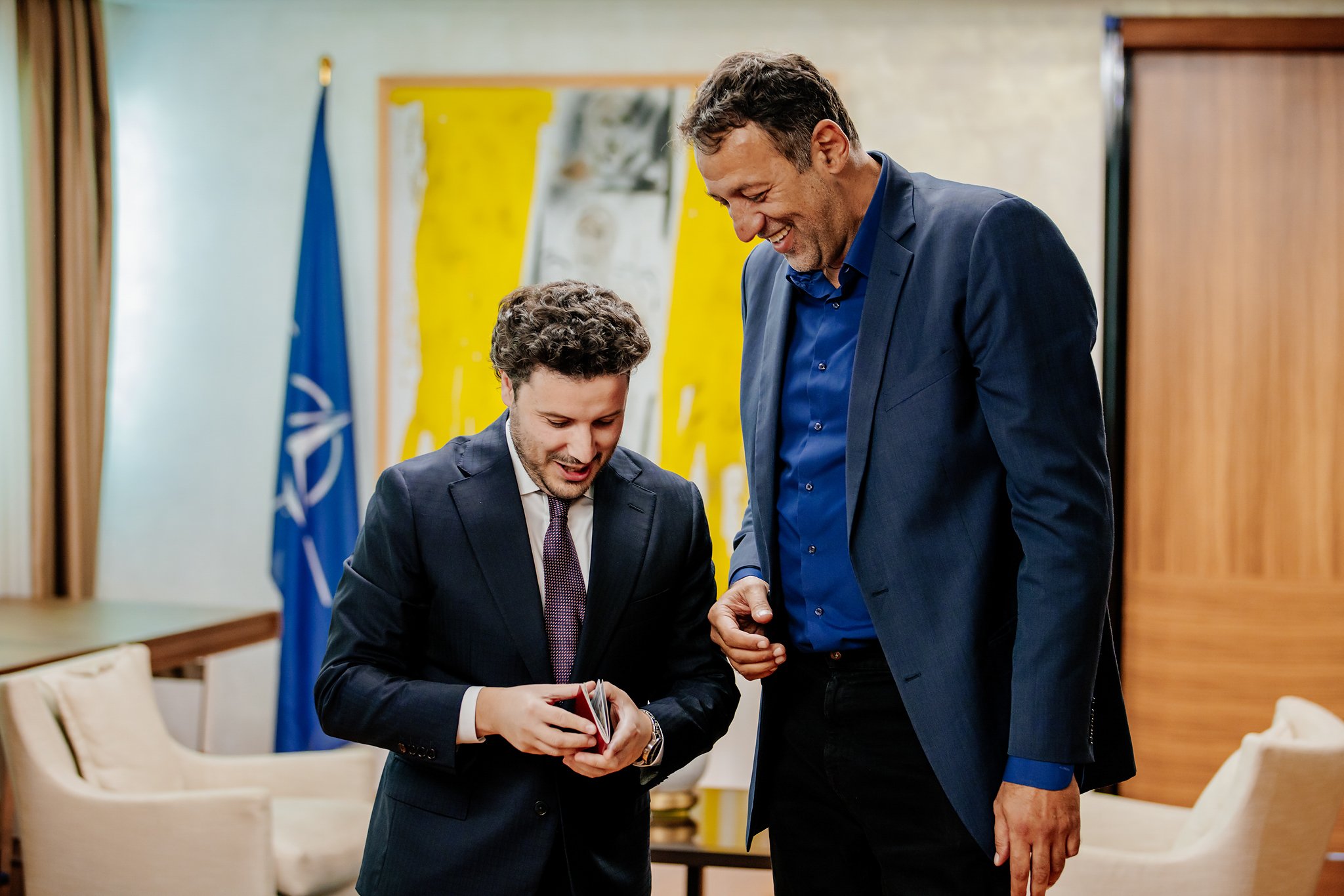 Vlade Divac dobio crnogorski pasoš