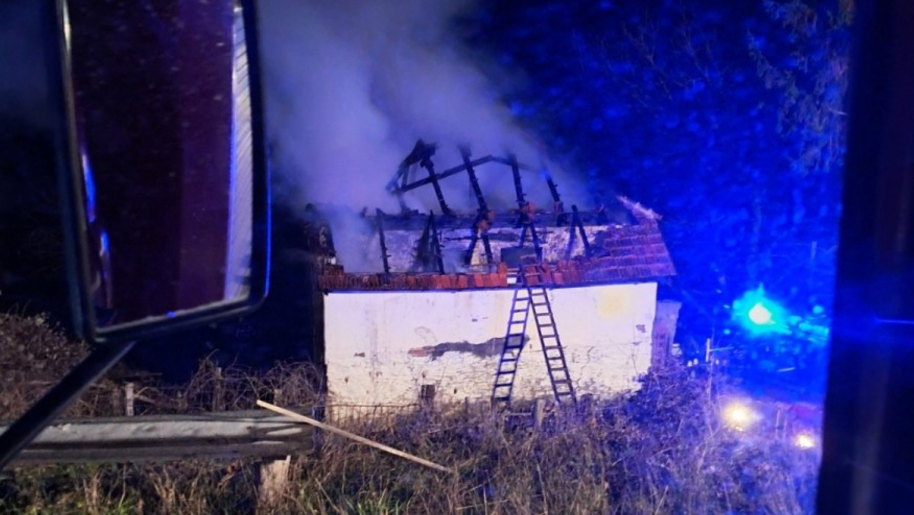 Bijelo Polje: Izgorjela kuća, vlasnik povrijeđen