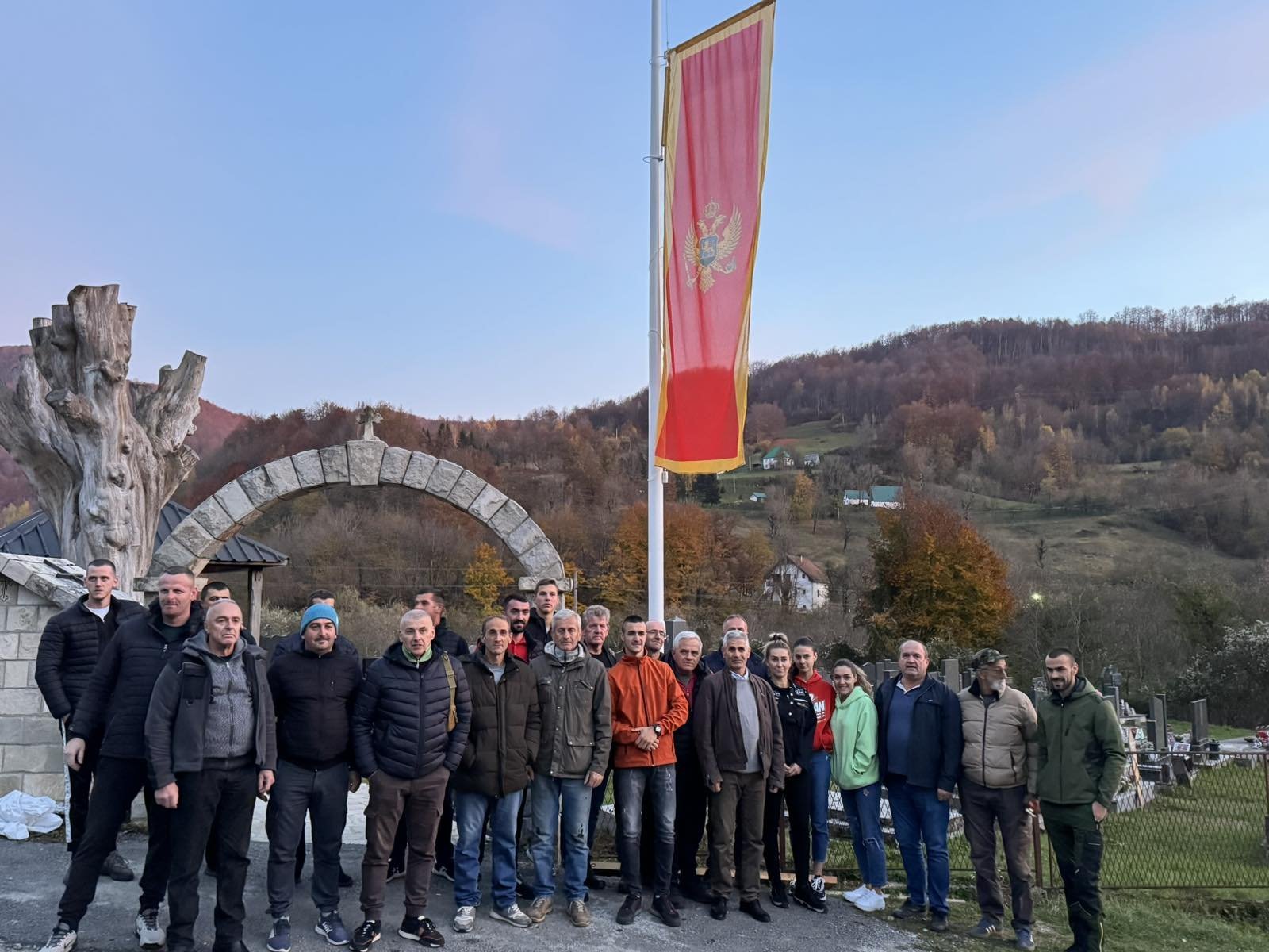 Antifašisti Mojkovca: Dalje ruke od crnogorske zastave, simbola i države