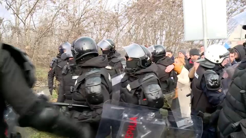 VIDEO: Žandarmerija se povukla: Studenti u Srbiji i danas nastavljaju blokade