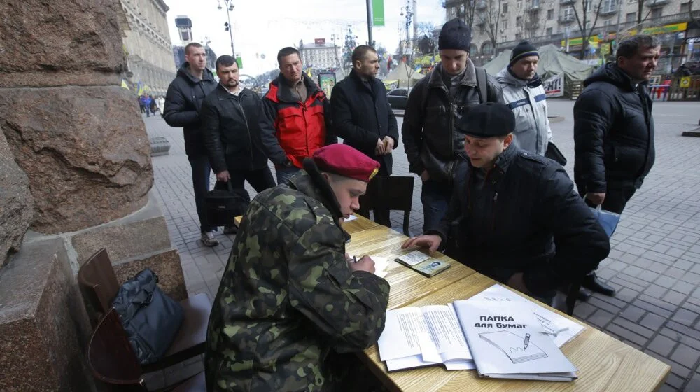 U Ukrajini racije i po barovima, na meti muškarci koji se nijesu odazvali regrutaciji