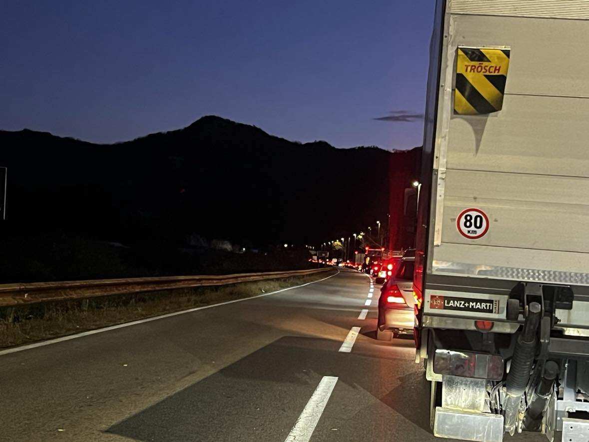 I danas blokada u Bogetićima, stvorene kilometarske kolone