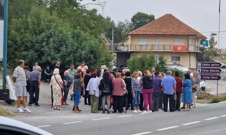 Policija zabranila blokadu saobraćaja, radnici „Košute“ nastavili protest