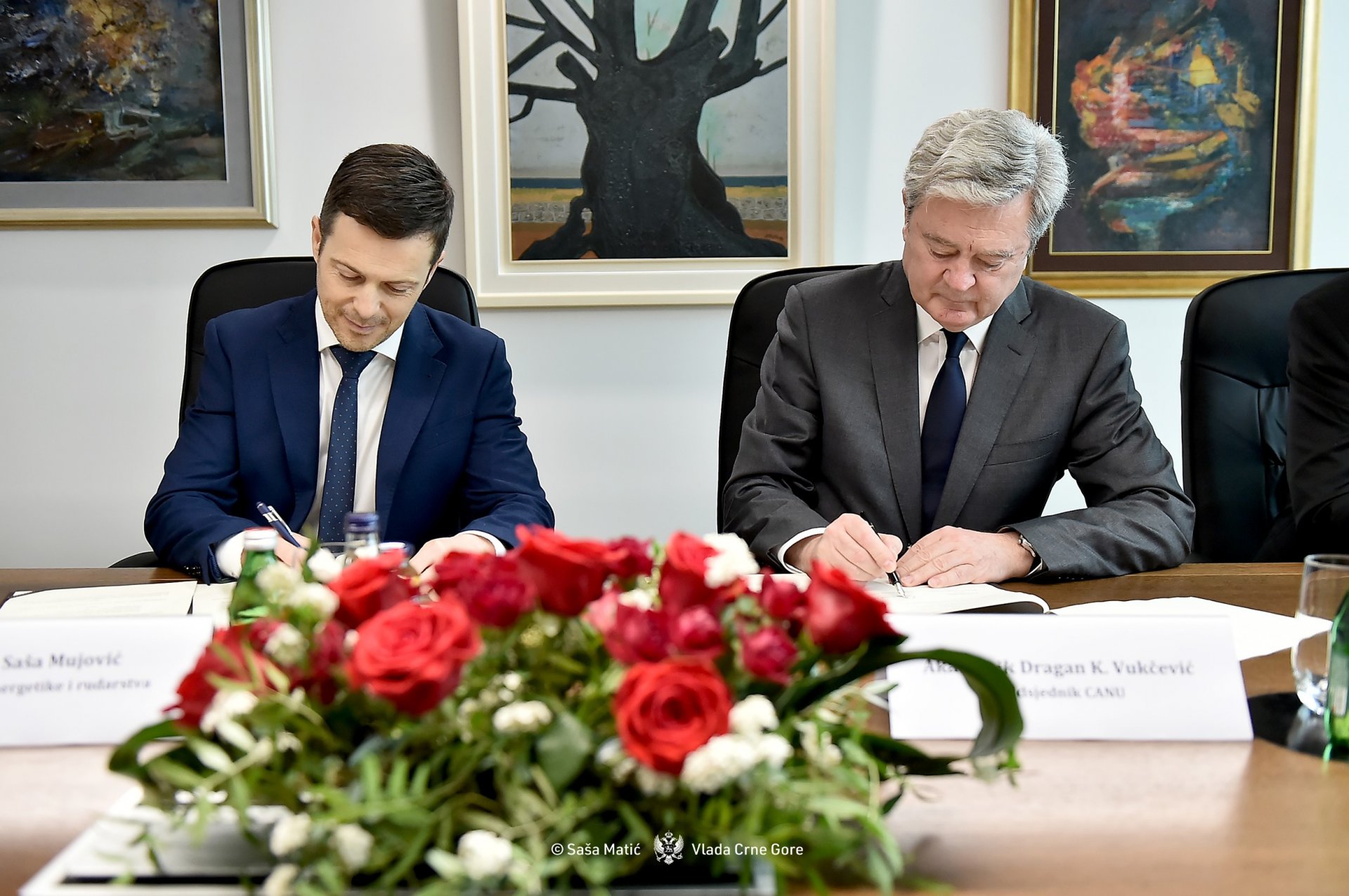 Mujović i Vukčević potpisali Sporazum: Moramo biti zajedno, grupisani, sabrani i iskoristiti znanje