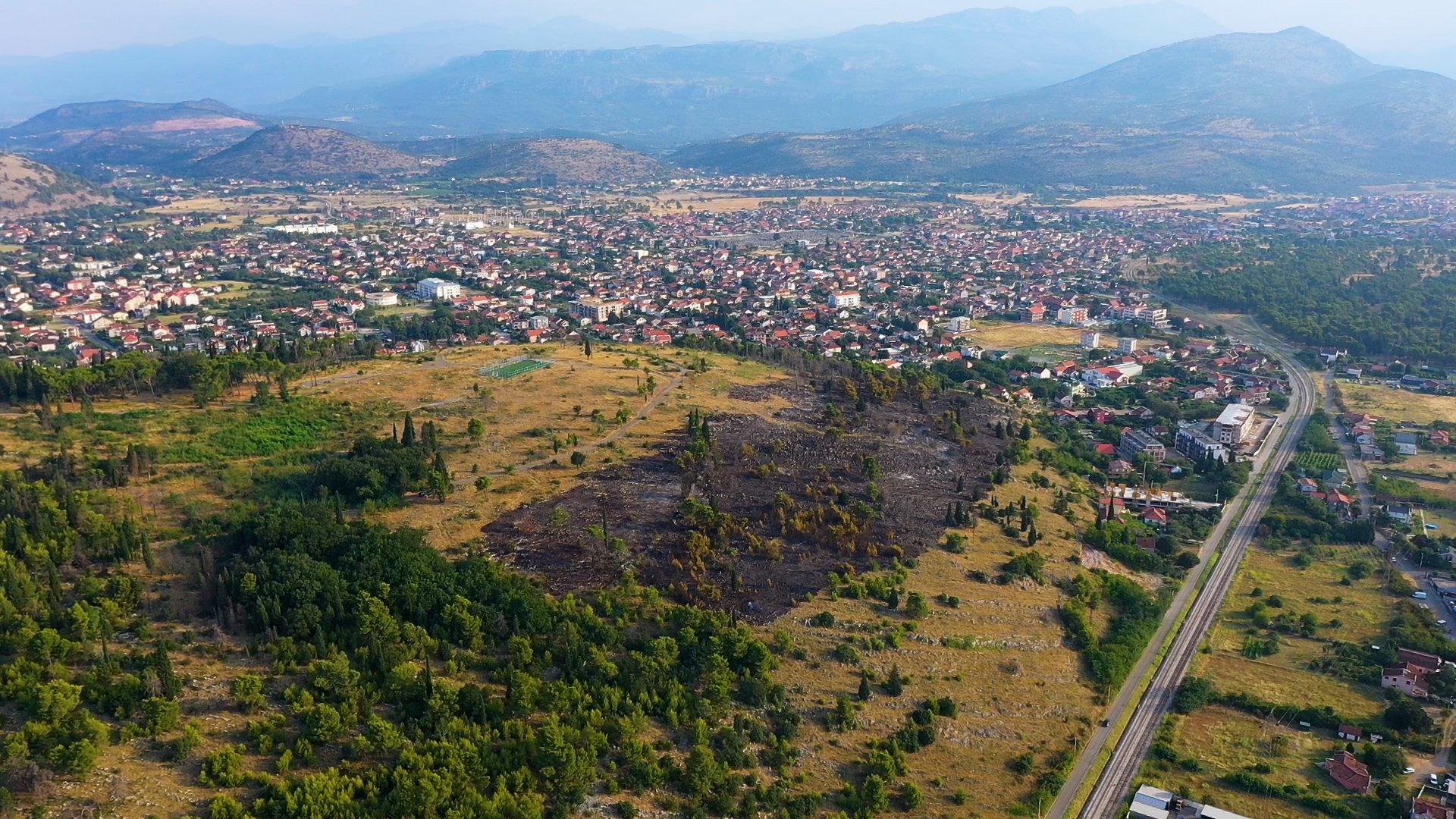 MUP: Svi kapaciteti Direktorata stavljeni u punu pripravnost, građani da ne koriste pirotehnička sredstva i pale vatru