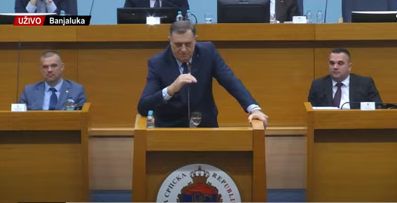 Dodik: Ustav Republike Srpske nije volja naroda, već stranca; Trivić: Rizikujemo da ne bude RS