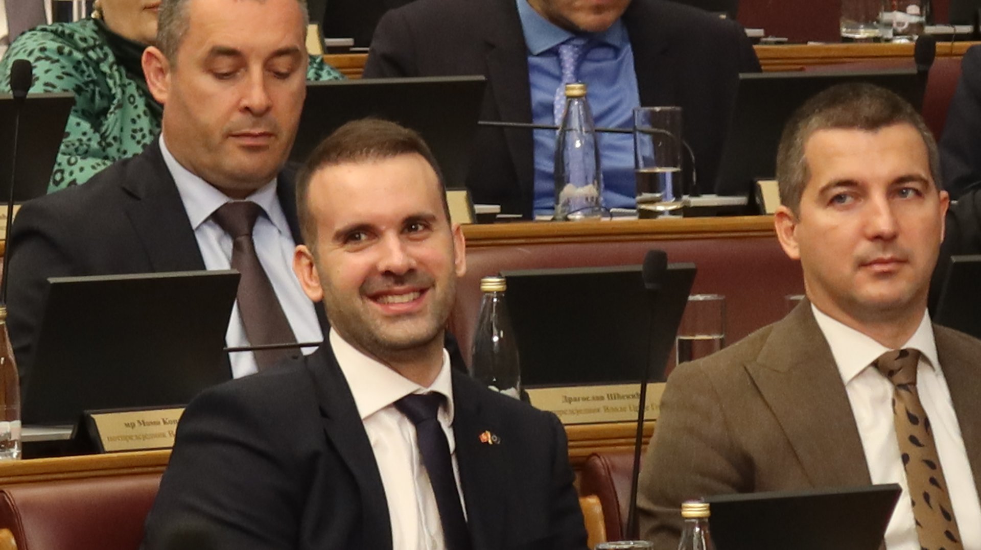 PES: Veće zarade, IBAR, deblokada pravosuđa i realizovan popis obilježili godinu rada Vlade