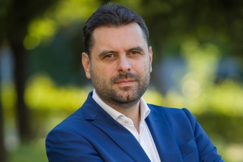 Vujović: Vlast Mandića i Spajića sahranjuje demokratiju i institucije