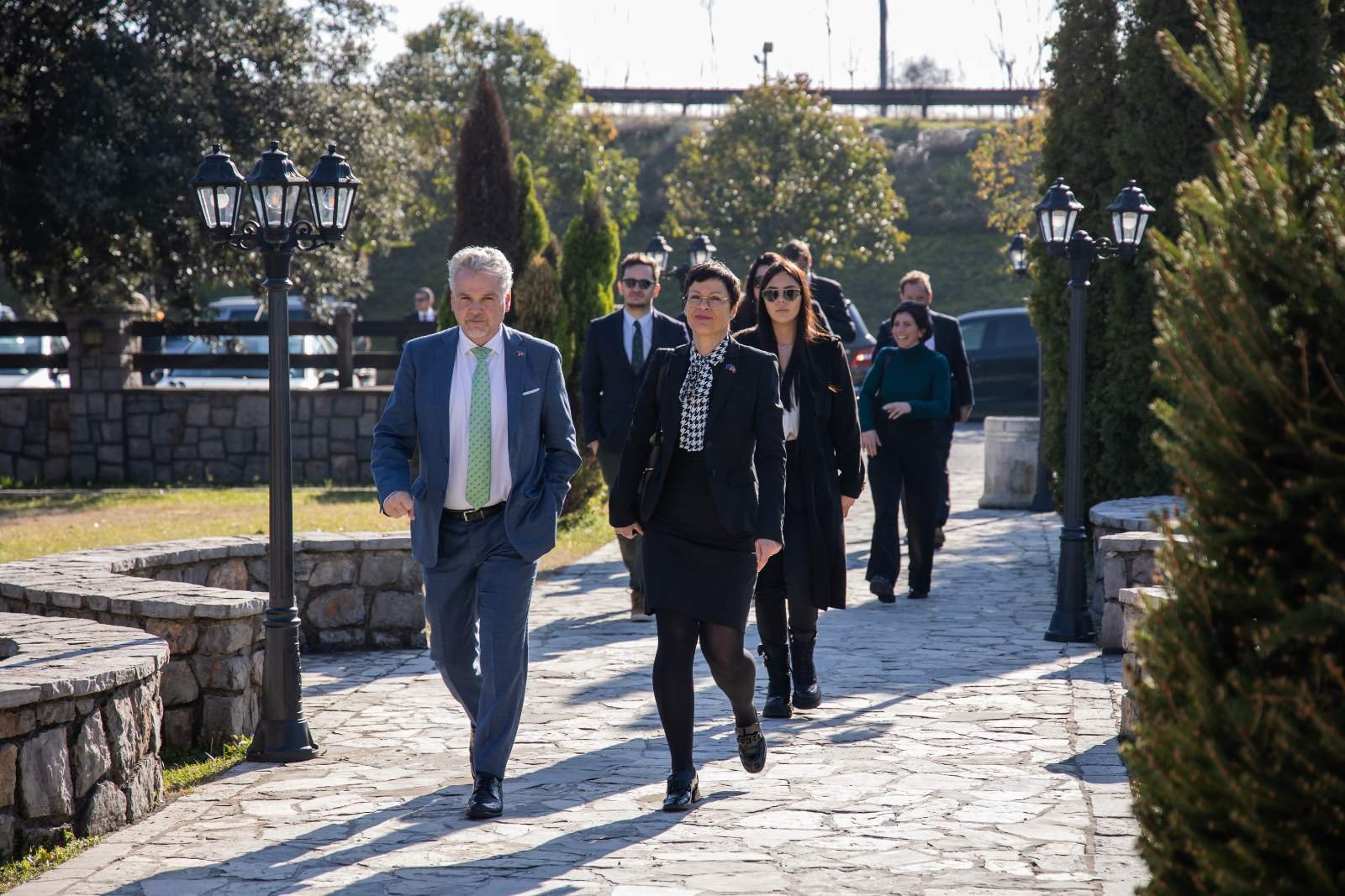 Kos posjetila Centar sigurnosti plovidbe, Opštinu Bar i razgovarala sa uticajnim ženama Crne Gore