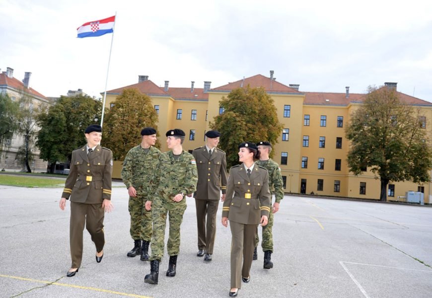 Hrvatska odbila da primi na školovanje trojicu pripadnika Vojske Crne Gore