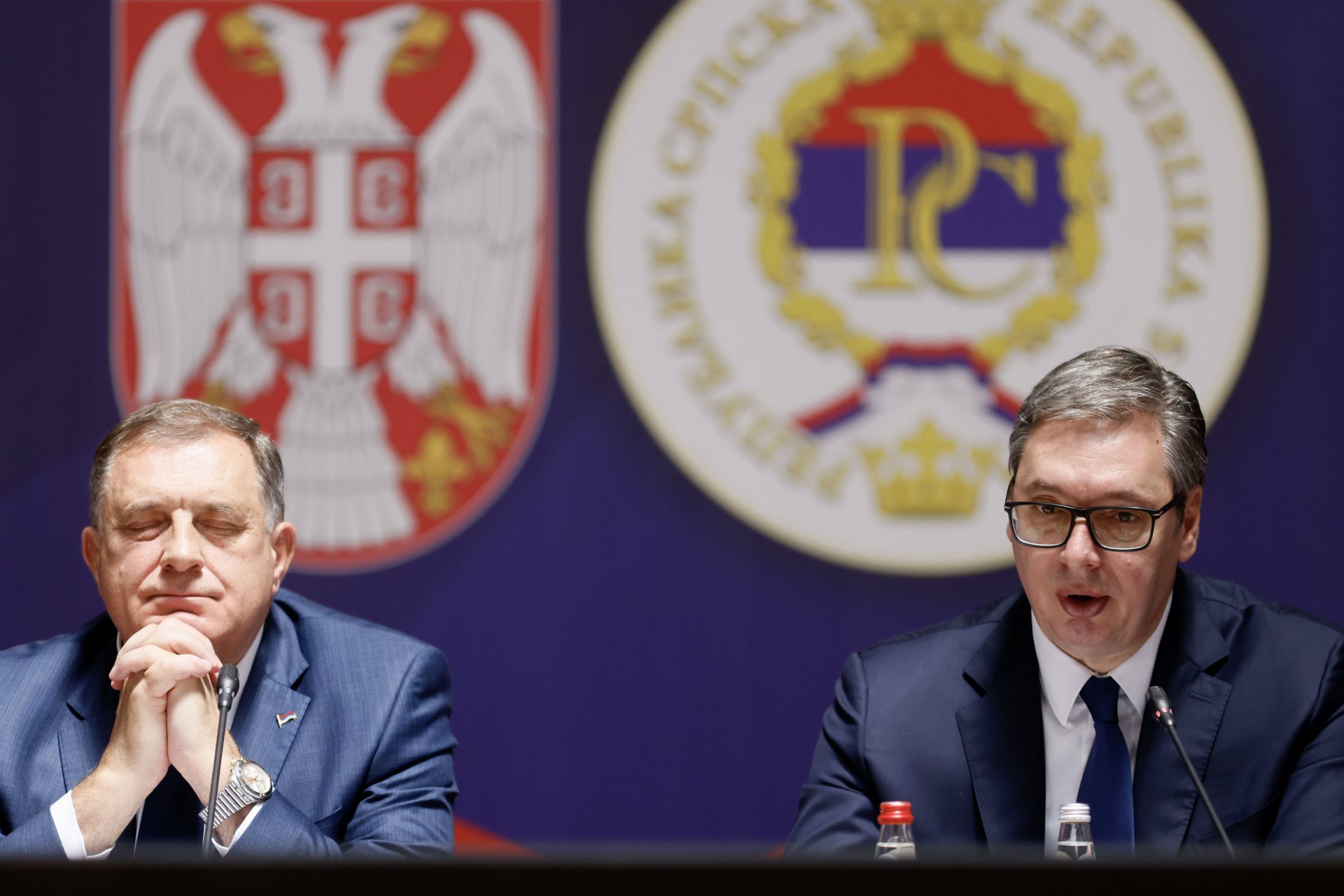 Vučić zaledio Dodika: Zapad traži novog lidera RS