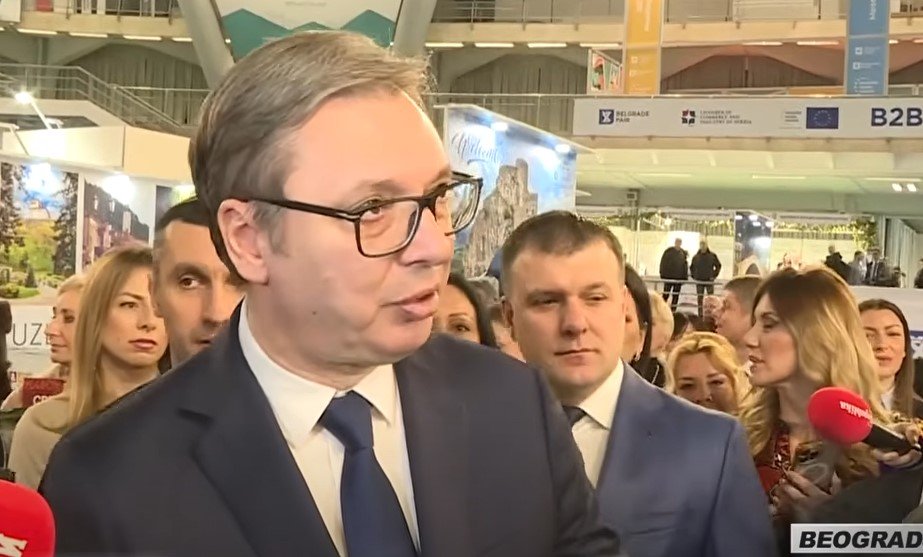 Kako Vučić pokušava da podmiti Nišlije sedmicu uoči velikog studentskog skupa