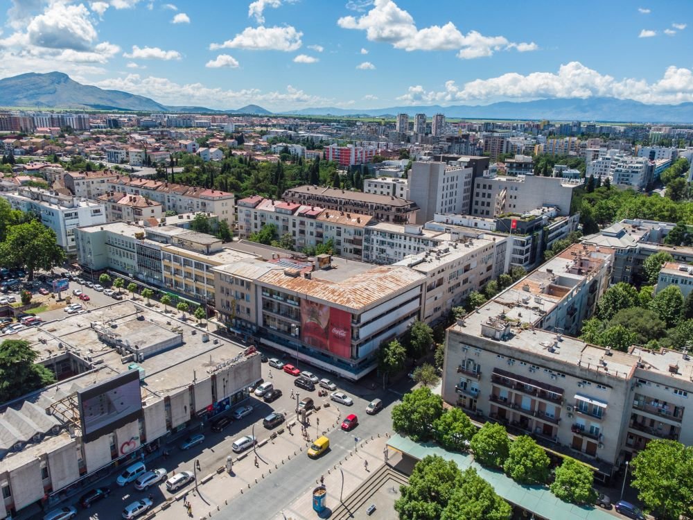 Injac: Trg dobija prvi rooftop sa restoranskom terasom, uskoro konkurs za rekonstrukciju Podgoričanke