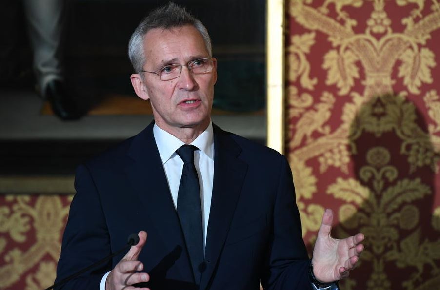 Stoltenberg: Ukrajina ima pravo da bira svoj put