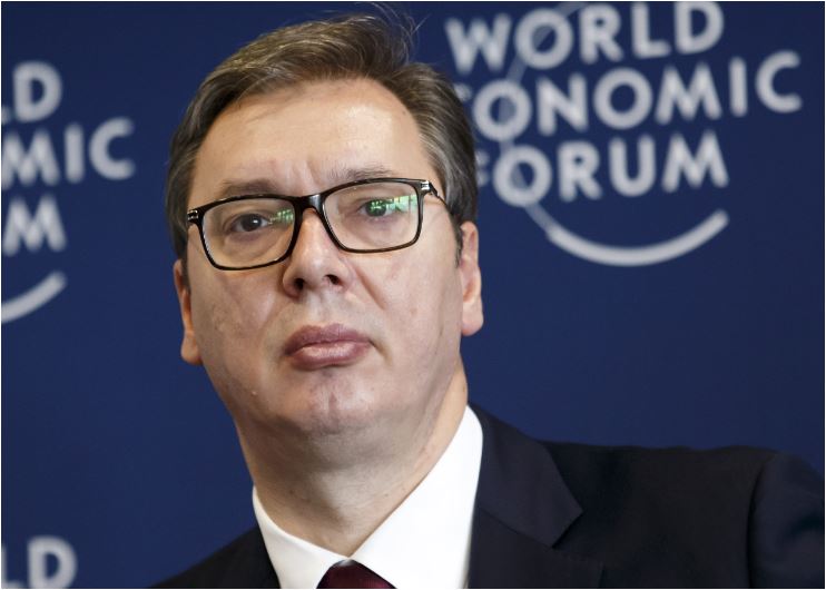 Vučić na krstu