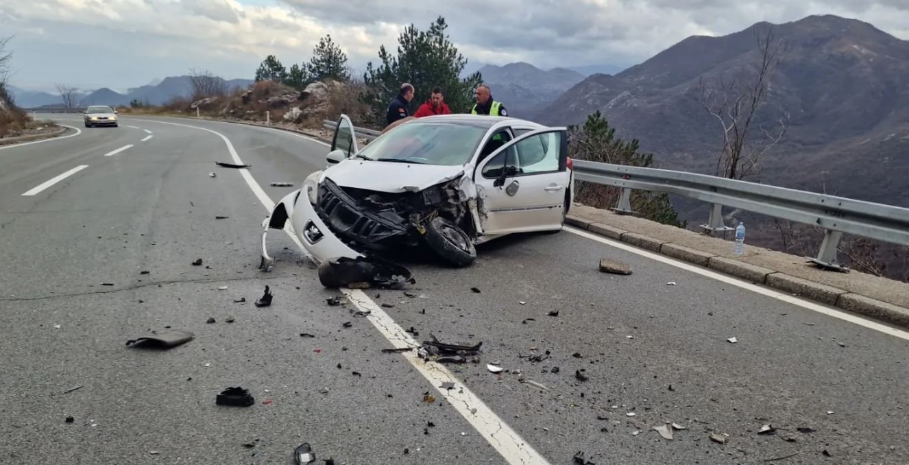 Udes na putu Podgorica - Cetinje, jedna osoba povrijeđena