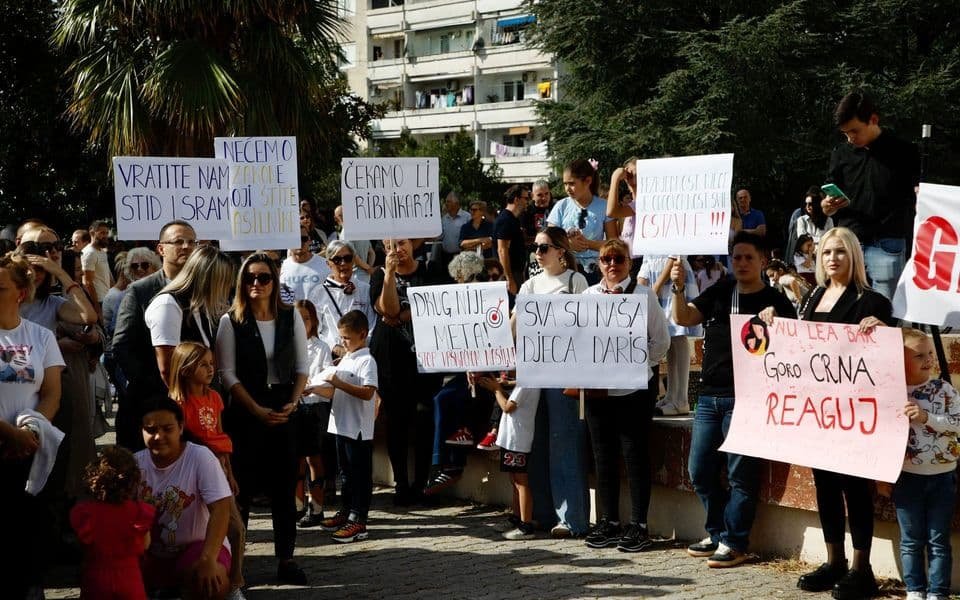 Sjutra u Baru novi protest protiv nasilja