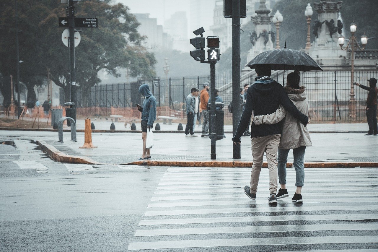 Na snazi crveni meteoalarm zbog jakog vjetra i kiše