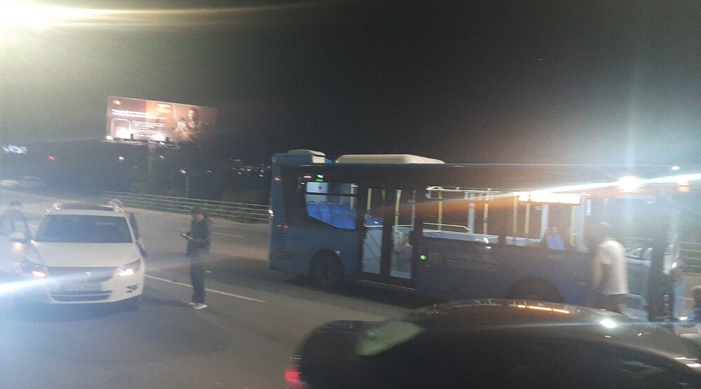 Sudar autobusa i putničkog vozila u Gornjoj Gorici