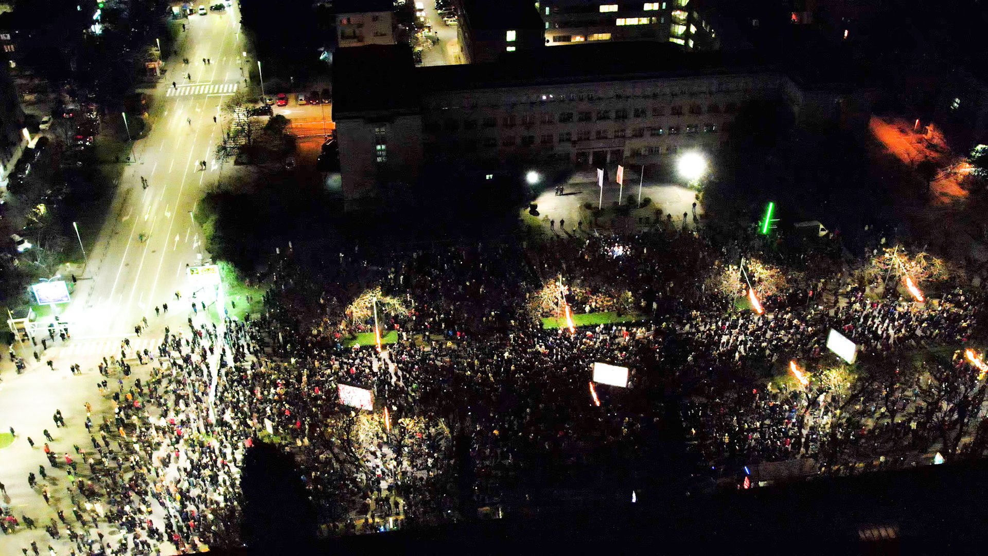 Pogledajte snimke iz vazduha sa protesta u Podgorici