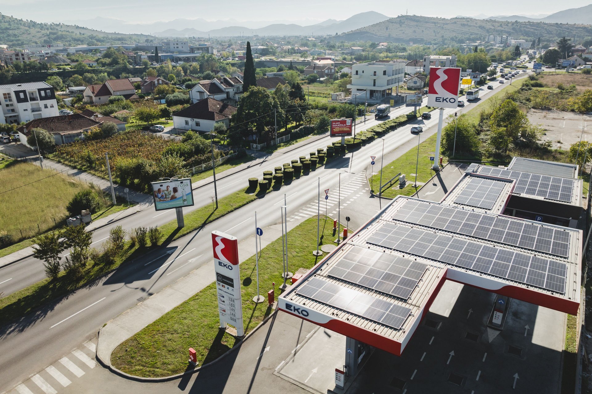 Posvećenost energetskoj održivosti: Jugopetrol instalira solarne panele na svojih 12 stanica do kraja sljedeće godine