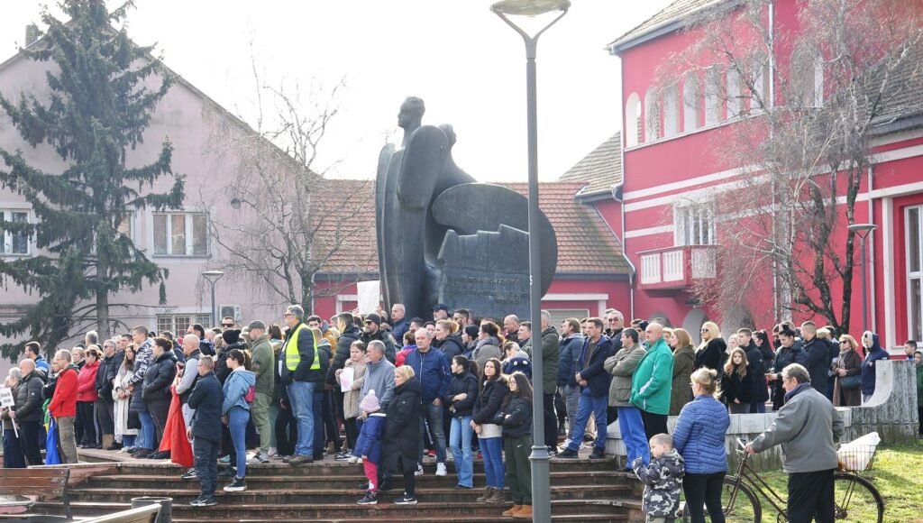 I u Lovćencu skup podrške studentima: Obrazovanje je ključ slobode