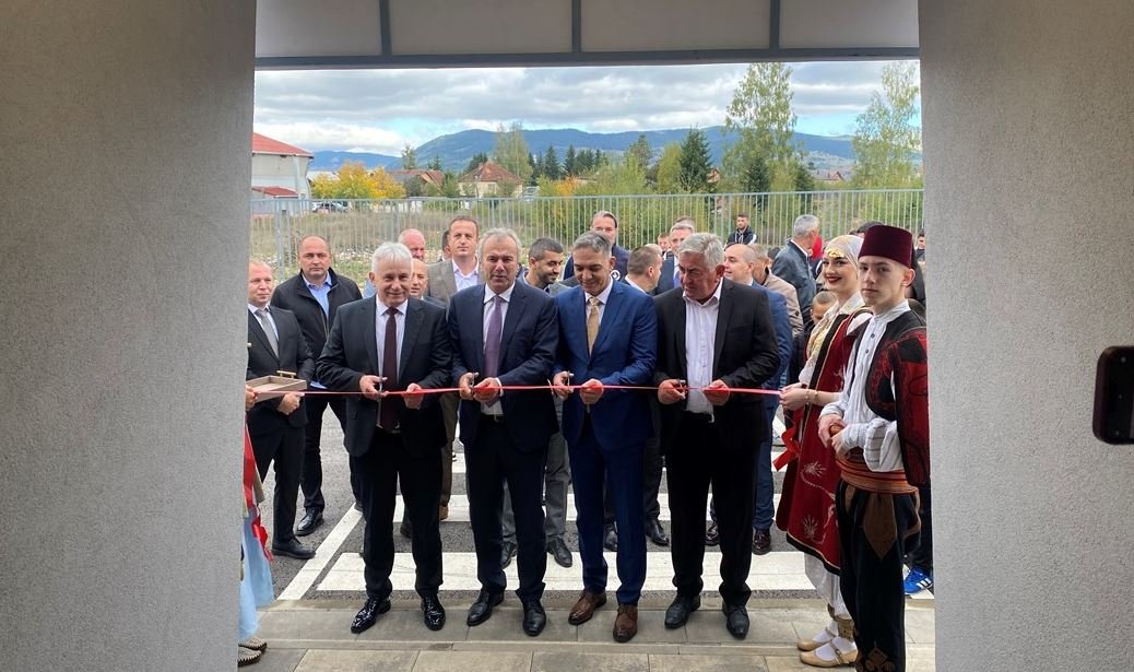 Savićević i Husović svečano otvorili svlačionice na stadionu u Rožajama