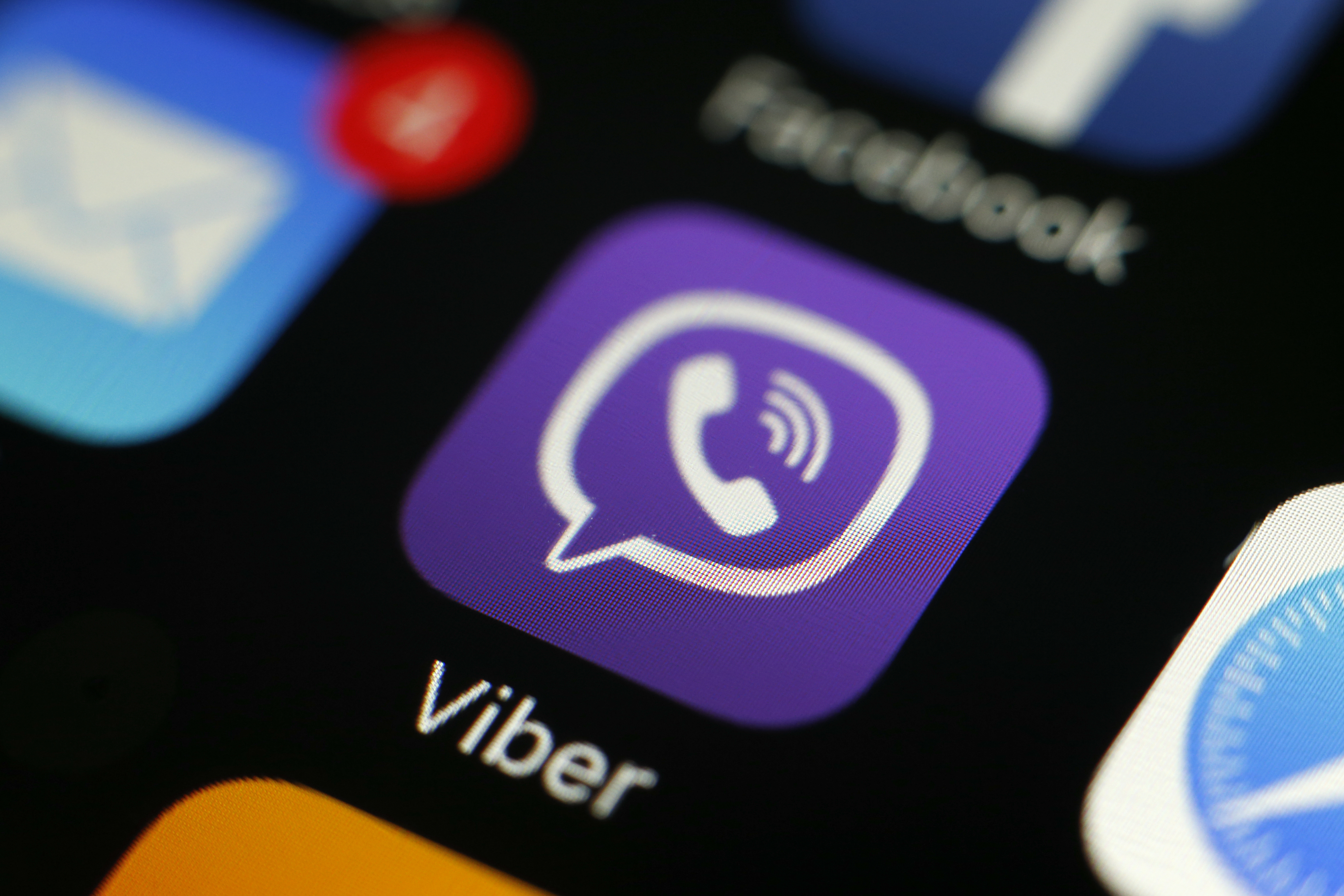 Вайбер в 2023 году. Viber. Интернет мессенджеры. Логотип Viber WHATSAPP. Популярность мессенджеров.