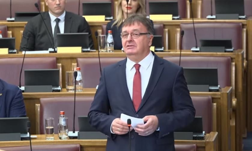 Aleksić: Vučurović sve radila po zakonu, vidjećemo ide li Ministarstvo prosvjete putem koji je trasirao DPS