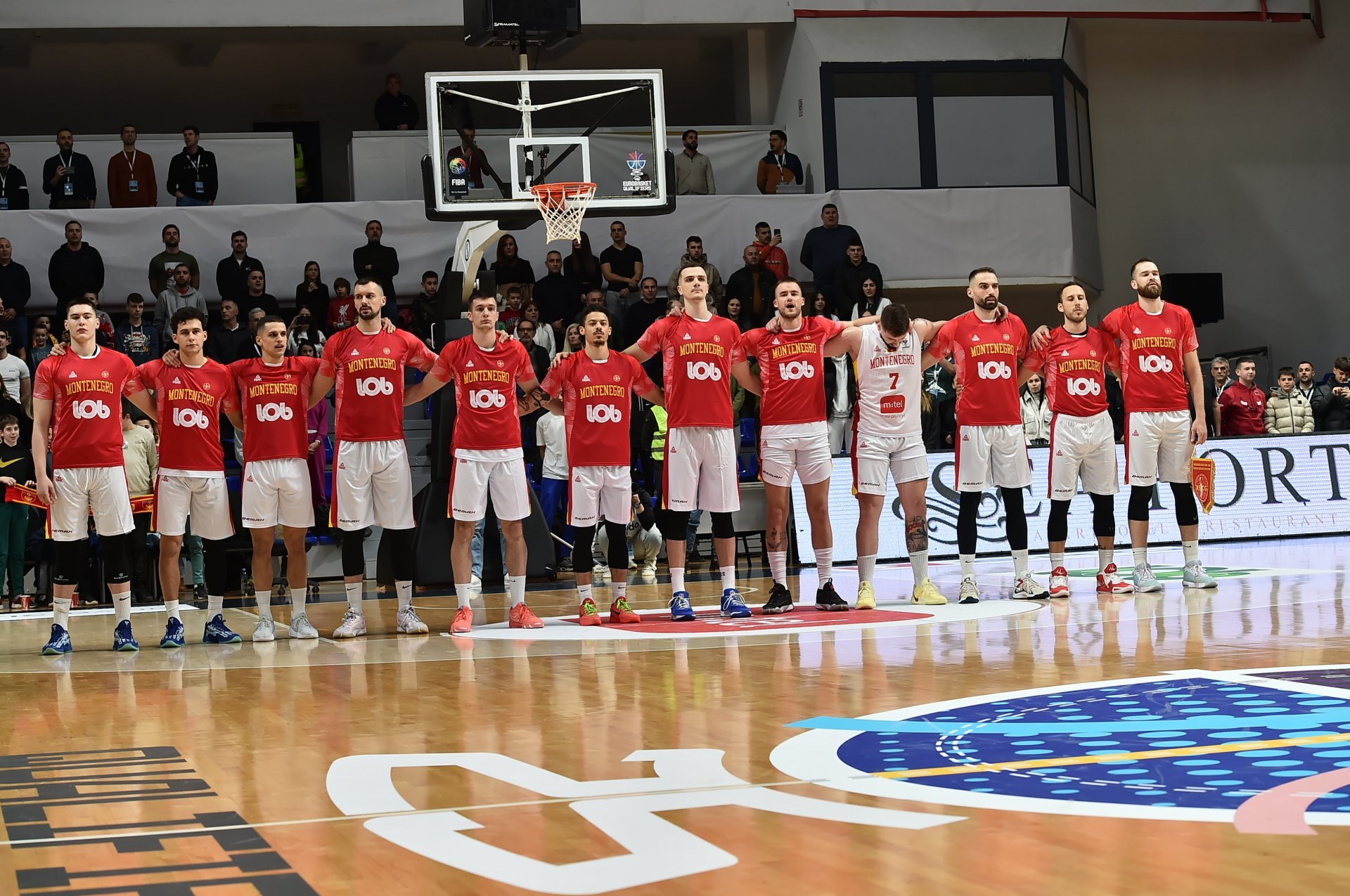 Crnogorski košarkaši večeras igraju sa Švedskom za Eurobasket