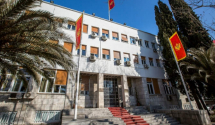 O kandidatima Demokrata raspravljaće se u avgustu