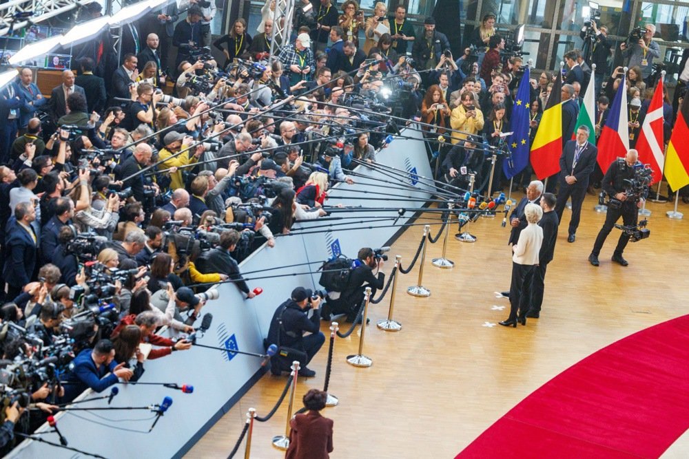 UŽIVO Zajedničku odluku o odbrani podržali svi osim Orbana, Zelenski zadovoljan podrškom EU