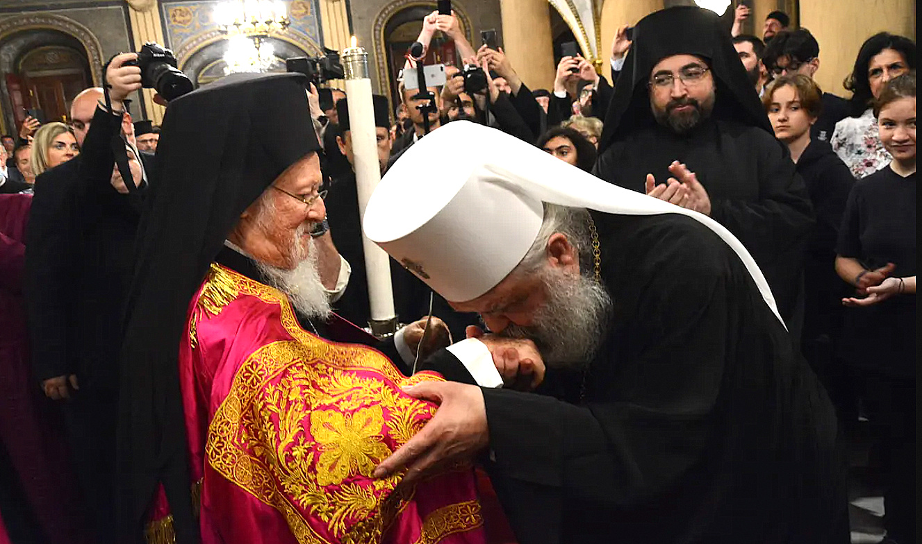 Da vidimo Ohridsku arhiepiskopiju kao AUTOKEFALNU CRKVU – prva zajednička liturgija Vartolomeja i Stefana